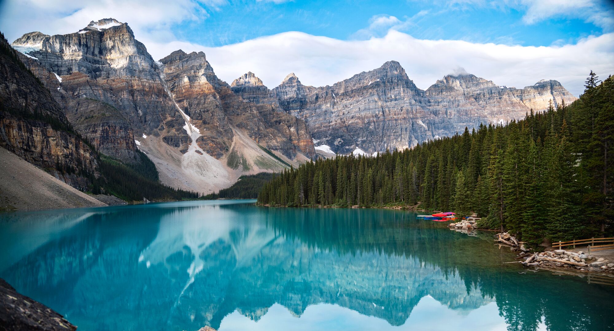 Moraine Lake turquoise waters in the Canadian Rockies